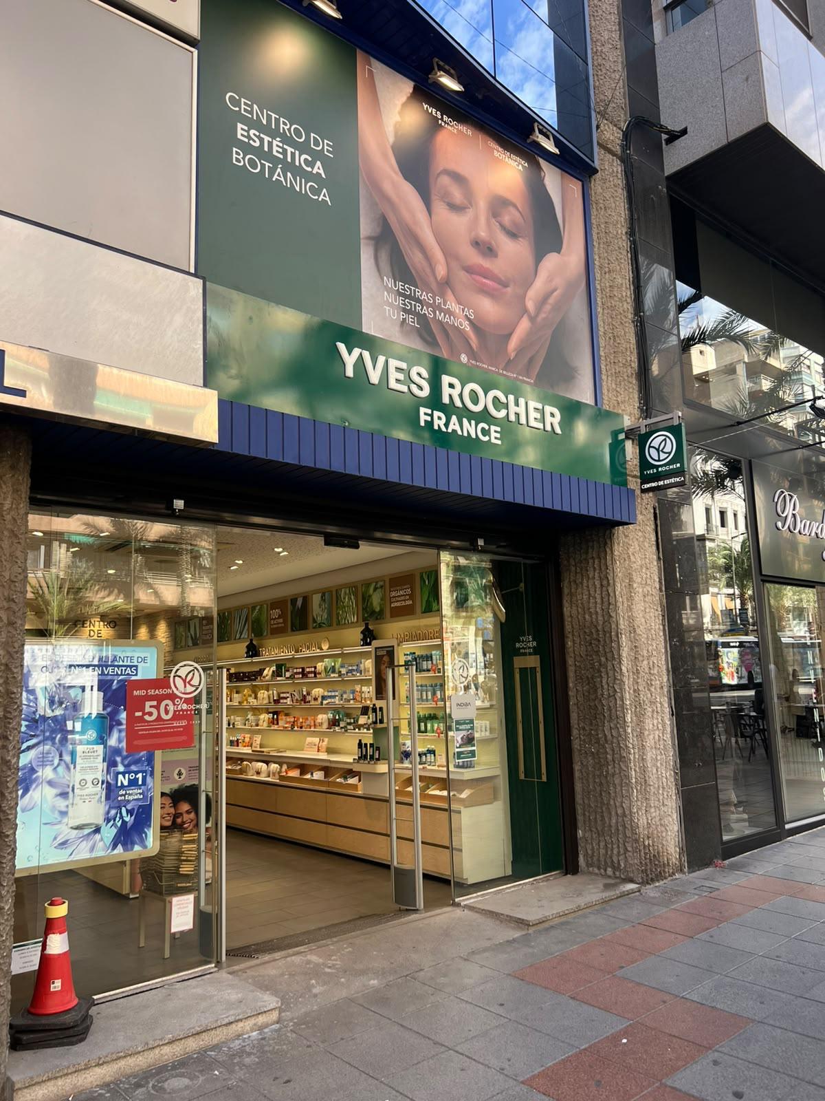 Rótulo luminoso de fachada realizado por El Lado Creativo